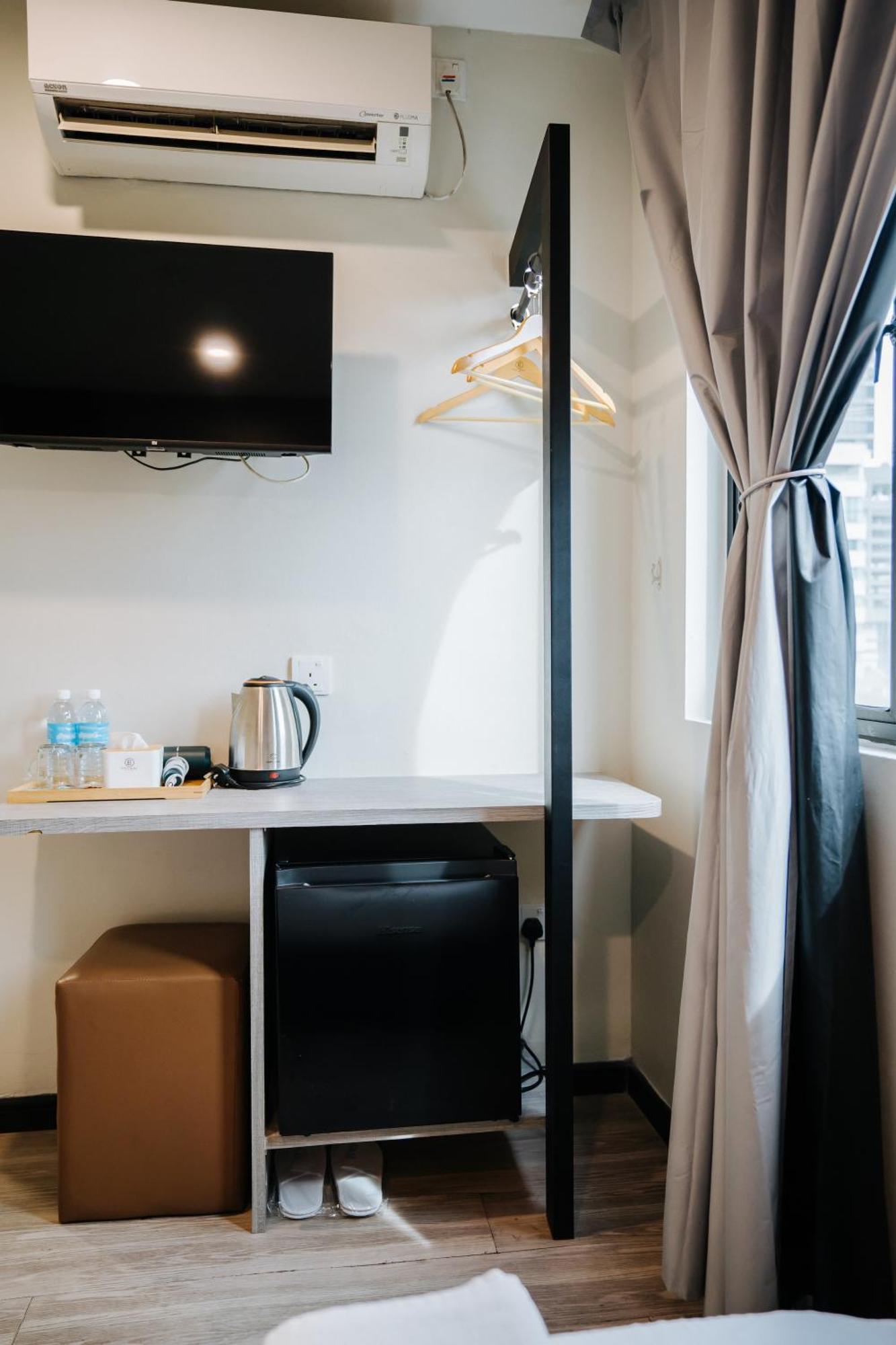 Wangs Hotel Gurney Drive Джорджтаун Экстерьер фото