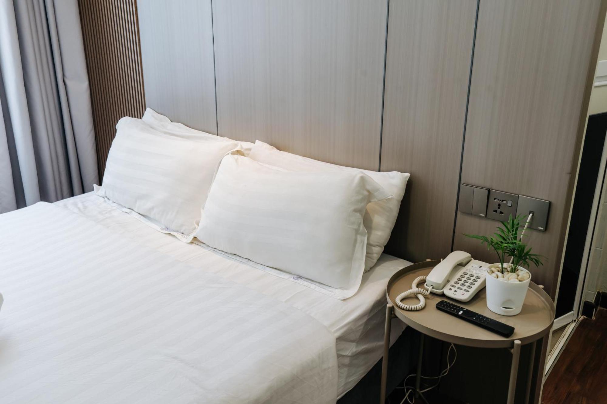 Wangs Hotel Gurney Drive Джорджтаун Экстерьер фото