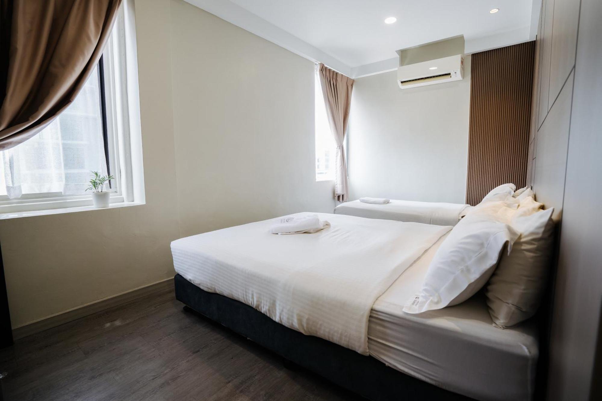 Wangs Hotel Gurney Drive Джорджтаун Экстерьер фото